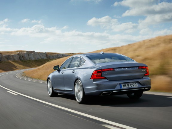  Volvo S90