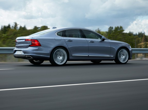  Volvo S90