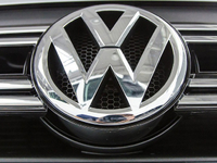 Volkswagen        2016 