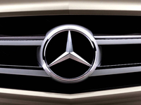 Mercedes-Benz      2018 