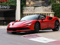 Ferrari     - 