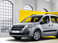 Opel Combo Life подорожал на 50 тысяч рублей
