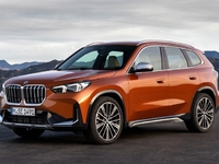 Рассекречены новый BMW X1 и электрокроссовер iX1: теперь официально