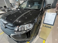 В Москве возник дефицит на Lada Largus. Цена авто достигла 1,7 млн руб.