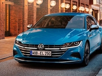 Volkswagen Arteon оценили минимум в 6,2 млн рублей