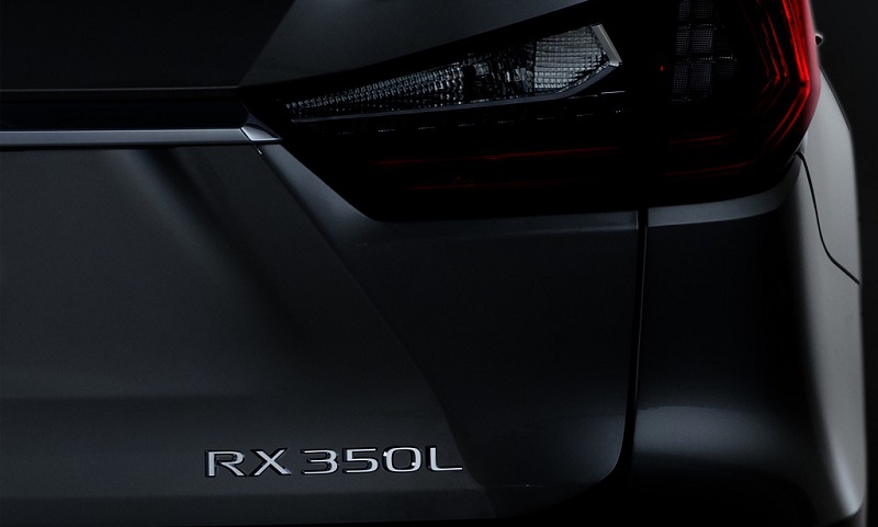 Lexus    7-  RX 350L