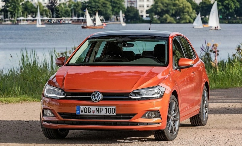   Volkswagen Polo  :     