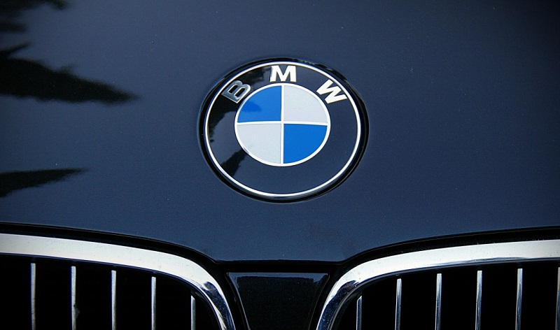 684  BMW  -    