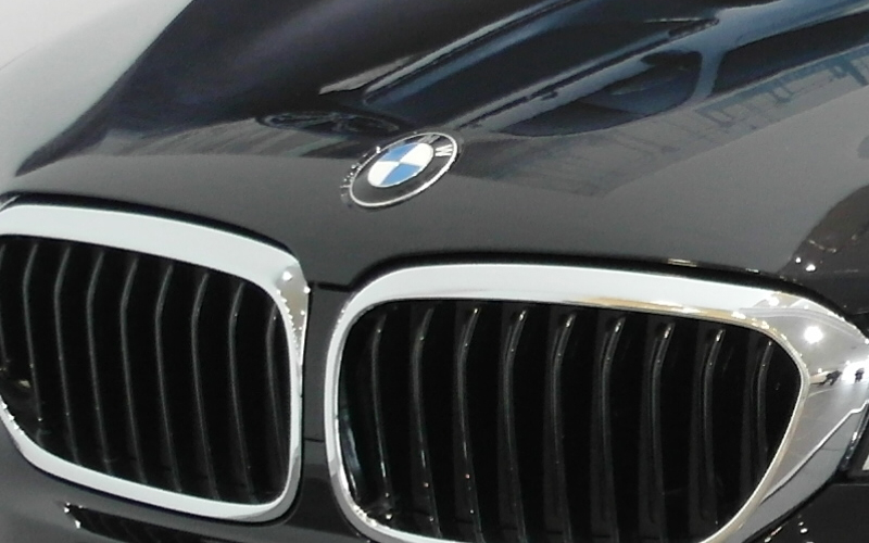 BMW   4    