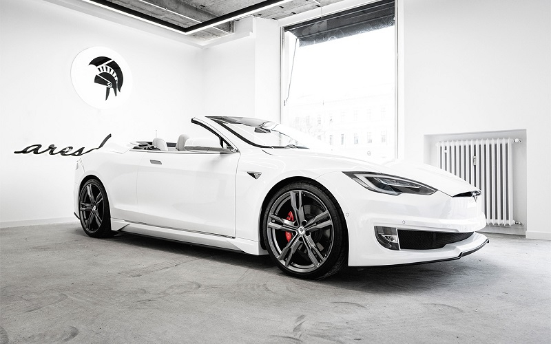 Tesla Model S        